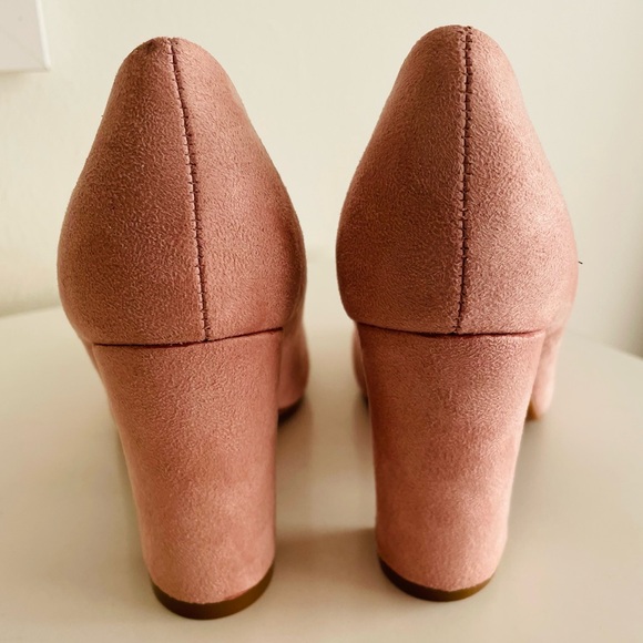 “Lov🤍Mark” Dusty Rose Suede Pumps NWOT - Picture 5 of 8